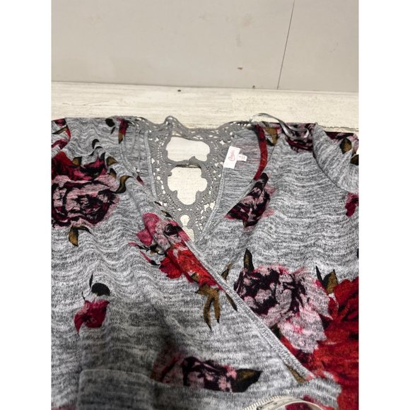 Candie’s long sleeved v-neck grey floral dress size small. - Picture 4 of 6